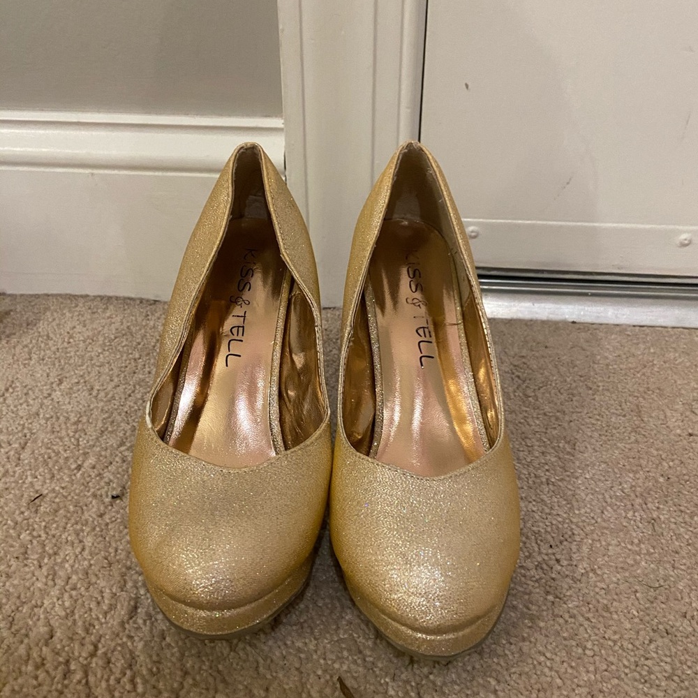 Sparkly rose gold heels